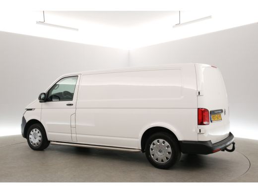 Volkswagen Transporter 2.0 TDI L2H1 | Airco | Cruise | Trekhaak | Parkeersens. ActivLease financial lease