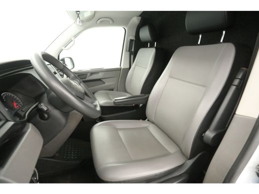 Volkswagen Transporter 2.0 TDI L2H1 | Airco | Cruise | Trekhaak | Parkeersens. ActivLease financial lease