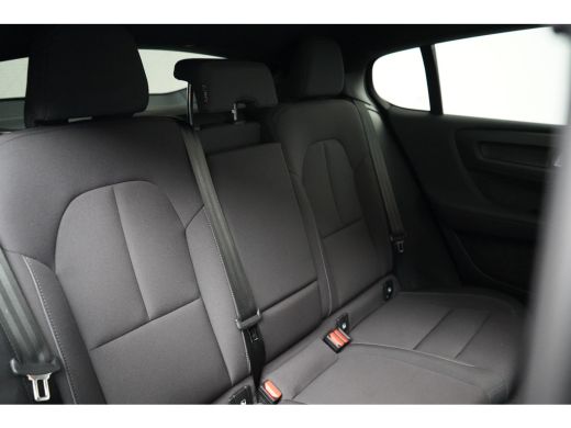 Volvo  C40 Recharge Twin Plus 82 kWh | Pano | Trekhaak | Camera | Warmtepomp | Climate pack | ActivLease financial lease