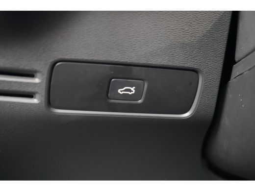 Volvo  C40 Recharge Twin Plus 82 kWh | Pano | Trekhaak | Camera | Warmtepomp | Climate pack | ActivLease financial lease