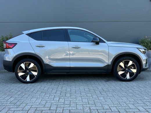 Volvo  C40 Recharge Twin Plus 82 kWh | Pano | Trekhaak | Camera | Warmtepomp | Climate pack | ActivLease financial lease