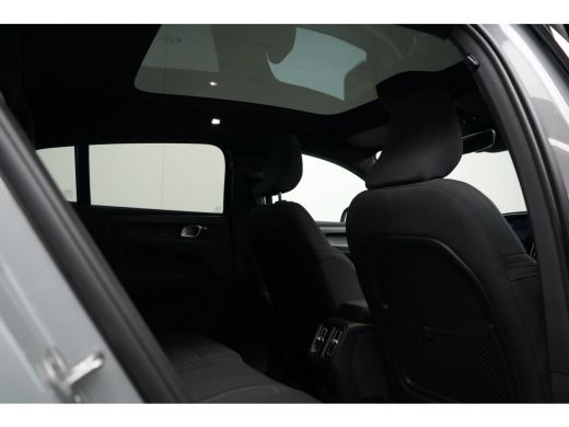 Volvo  C40 Recharge Twin Plus 82 kWh | Pano | Trekhaak | Camera | Warmtepomp | Climate pack | ActivLease financial lease