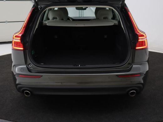 Volvo  V60 2.0 T6 Twin Engine AWD Momentum Pro | SOH 88% | Stoelverwarming | Adaptive cruise | Carplay | Hal... ActivLease financial lease