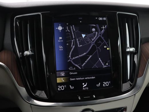 Volvo  V60 2.0 T6 Twin Engine AWD Momentum Pro | SOH 88% | Stoelverwarming | Adaptive cruise | Carplay | Hal... ActivLease financial lease