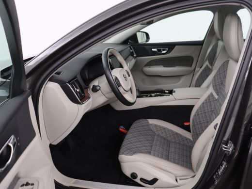 Volvo  V60 2.0 T6 Twin Engine AWD Momentum Pro | SOH 88% | Stoelverwarming | Adaptive cruise | Carplay | Hal... ActivLease financial lease