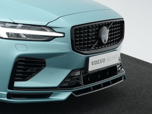 Volvo  V60 T8 Plug-in hybrid AWD Ultra Dark HEICO | Custum Wrap | 21" | Extra getint glas | Full-LED koplamp... ActivLease financial lease