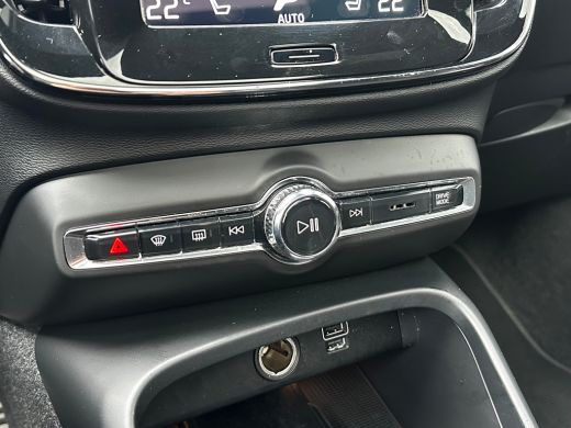 Volvo  XC40 T5 262 PK Recharge R-Design AUTOMAAT | SOH 96,02%| TREKHAAK| SCHUIF-KANTELDAK| STUUR EN STOELVERW... ActivLease financial lease