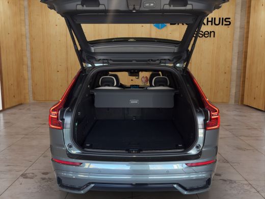 Volvo  XC60 2.0 T6 Plug-in hybrid AWD Ultra Black Edition | Luchtvering | 360 Camera | Keyless entry | Bower ... ActivLease financial lease