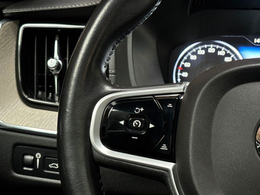 Volvo  XC60 2.0 T8 Twin Engine AWD Inscription 391Pk Automaat (PANORAMADAK, APPLE CARPLAY, MEMORY SEATS, LEDE... ActivLease financial lease