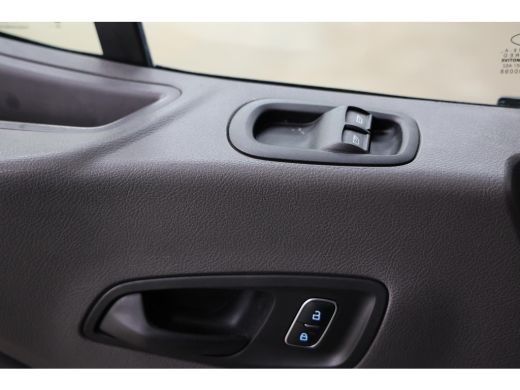 Ford E-Transit 350 L2H2 Trend 68 kWh ActivLease financial lease