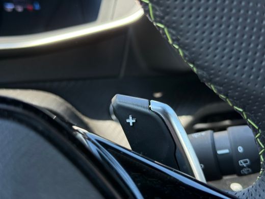 Peugeot 2008 Hybrid 145 GT 360 camera | Keyless | Interieurverlichting | Adeptieve cruise control | Apple carp... ActivLease financial lease