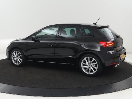 Seat Ibiza 1.0 EcoTSI FR Intense | Stoelverwarming | Adaptive cruise | Leder/Alcantara | Camera | Carplay | ... ActivLease financial lease