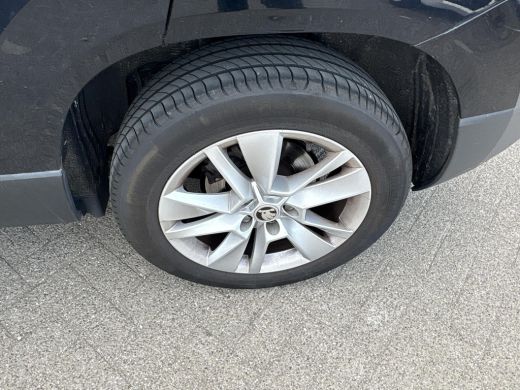 Skoda Karoq 1.5 TSI ACT Business Edition Plus Trekhaak | Dealeronderhouden | TopStaat ActivLease financial lease