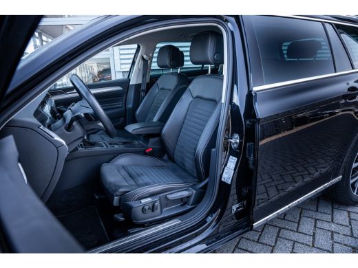 Volkswagen Passat Variant 1.4 TSI PHEV GTE Business | Achteruitrijcamera | Comfortstoel(en) | Matrix LED koplampen ActivLease financial lease