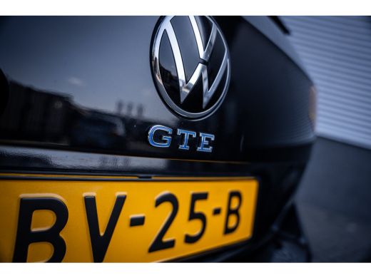 Volkswagen Passat Variant 1.4 TSI PHEV GTE Business | Achteruitrijcamera | Comfortstoel(en) | Matrix LED koplampen ActivLease financial lease