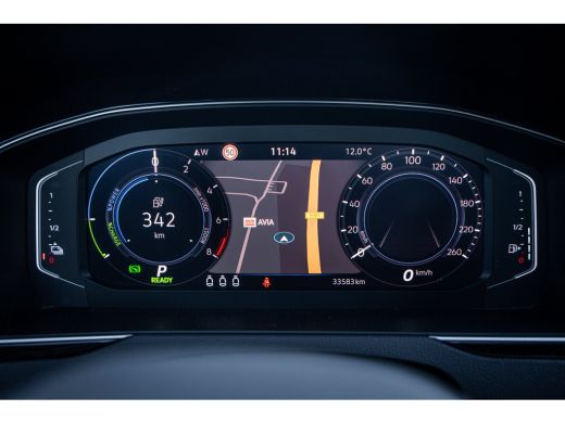 Volkswagen Passat Variant 1.4 TSI PHEV GTE Business | Achteruitrijcamera | Comfortstoel(en) | Matrix LED koplampen ActivLease financial lease