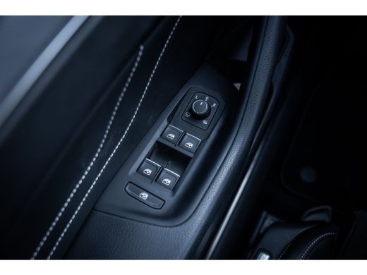 Volkswagen Passat Variant 1.4 TSI PHEV GTE Business | Achteruitrijcamera | Comfortstoel(en) | Matrix LED koplampen ActivLease financial lease