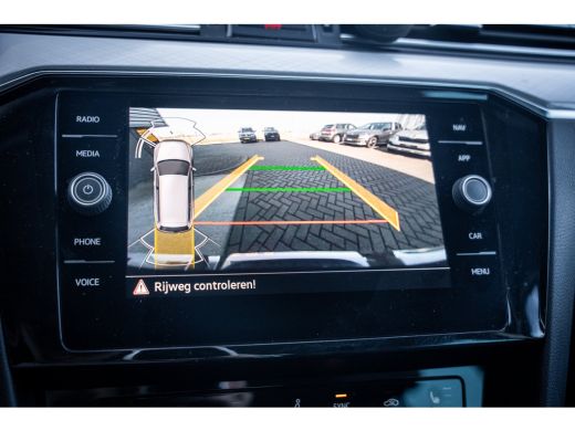 Volkswagen Passat Variant 1.4 TSI PHEV GTE Business | Achteruitrijcamera | Comfortstoel(en) | Matrix LED koplampen ActivLease financial lease