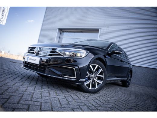Volkswagen Passat Variant 1.4 TSI PHEV GTE Business | Achteruitrijcamera | Comfortstoel(en) | Matrix LED koplampen ActivLease financial lease