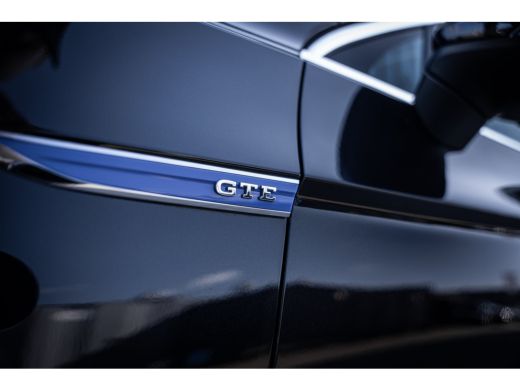 Volkswagen Passat Variant 1.4 TSI PHEV GTE Business | Achteruitrijcamera | Comfortstoel(en) | Matrix LED koplampen ActivLease financial lease