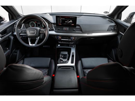 Audi Q5 55 TFSI e quattro Competition 367PK | Trekhaak | Panorama dak | Ledere Bekleding | 360 Camera | B... ActivLease financial lease