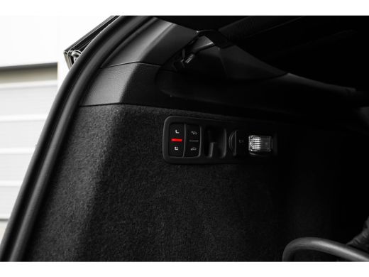 Audi Q7 60 TFSI e quattro Pro Line S Competition 490PK | Trekhaak | Panorama Dak | Elek. Stoelen | Stoel+... ActivLease financial lease