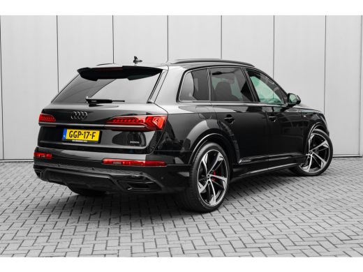 Audi Q7 60 TFSI e quattro Pro Line S Competition 490PK | Trekhaak | Panorama Dak | Elek. Stoelen | Stoel+... ActivLease financial lease