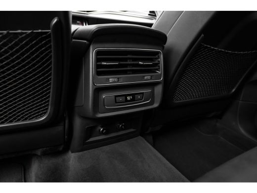Audi Q7 60 TFSI e quattro Pro Line S Competition 490PK | Trekhaak | Panorama Dak | Elek. Stoelen | Stoel+... ActivLease financial lease