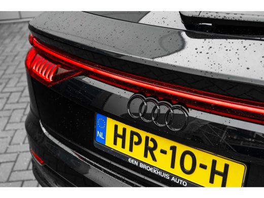 Audi Q8 60 TFSI e quattro Pro Line S Competition 462 PK | Trekhaak | Panoramadak | Carbon Afwerking Inter... ActivLease financial lease