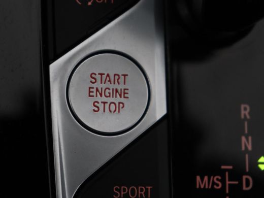 BMW 1 Serie 118i Sport Line | Sportstoelen | Carplay | Half leder | Live Cockpit | Full LED | Navigatie | Sfe... ActivLease financial lease