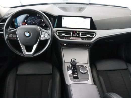 BMW 3 Serie 320i Executive Edition | Sportstoelen | Carplay | Live Cockpit | Half leder | Navigatie | Full LE... ActivLease financial lease