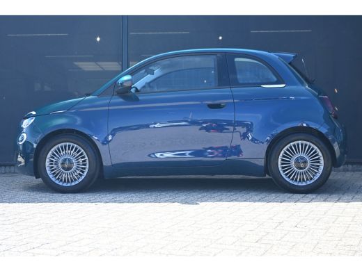Fiat 500 1.0 Hybrid Torino Launch Edition 8 Jaar Garantie! | Navigatie | Dodehoek-Detectie | Climate Contr... ActivLease financial lease
