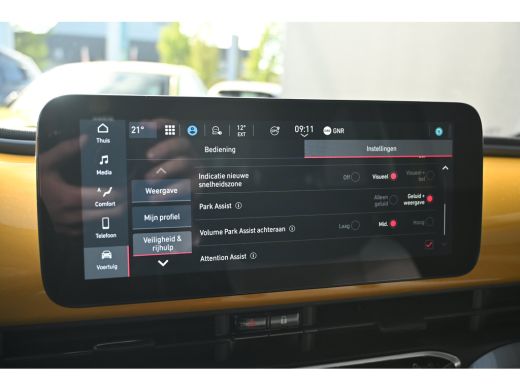 Fiat 500 1.0 Hybrid Torino Launch Edition 8 Jaar Garantie! | Navigatie | Dodehoek-Detectie | Full-LED | Pa... ActivLease financial lease