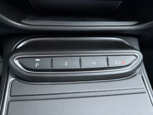 Fiat 600 Sport | Demo deal | 10,25" touchscreen radio met Bluetooth, DAB & USB | Apple Carplay&reg; / Android ... ActivLease financial lease
