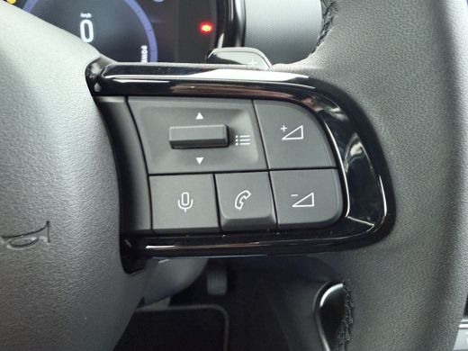 Fiat 600 Sport | Demo deal | 10,25" touchscreen radio met Bluetooth, DAB & USB | Apple Carplay&reg; / Android ... ActivLease financial lease