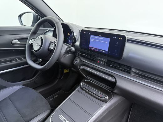 Fiat 600 Sport | Demo deal | 10,25" touchscreen radio met Bluetooth, DAB & USB | Apple Carplay&reg; / Android ... ActivLease financial lease