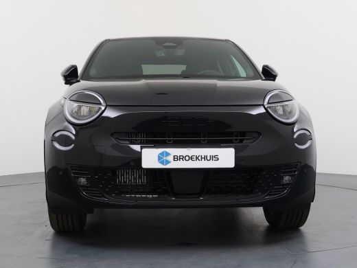 Fiat 600 Sport | Demo deal | 10,25" touchscreen radio met Bluetooth, DAB & USB | Apple Carplay&reg; / Android ... ActivLease financial lease