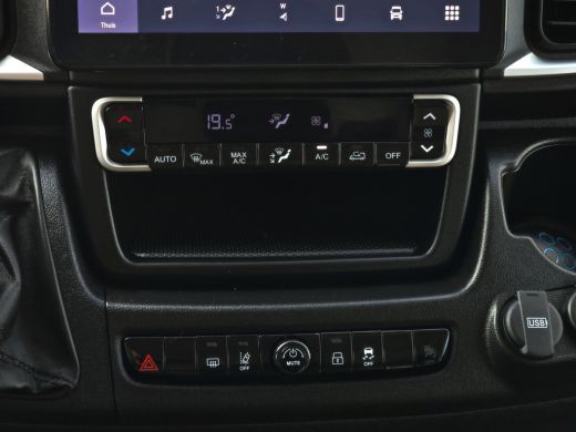 Fiat Ducato 35 2.2 MultiJet L2H2 - 140 Pk - Euro 6 - Navi - ParkeerCamera - Airco - Cruise Control ActivLease financial lease