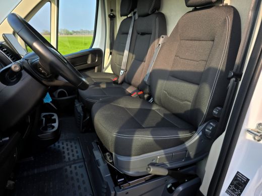 Fiat Ducato 35 2.2 MultiJet L2H2 - 140 Pk - Euro 6 - Navi - ParkeerCamera - Airco - Cruise Control ActivLease financial lease