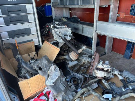 Ford Transit 330 2.0 TDCI L3H2 Trend | 3 Zitplaatsen | Trekhaak | Parkeer Camera | LET OP MOTOR STUK ActivLease financial lease