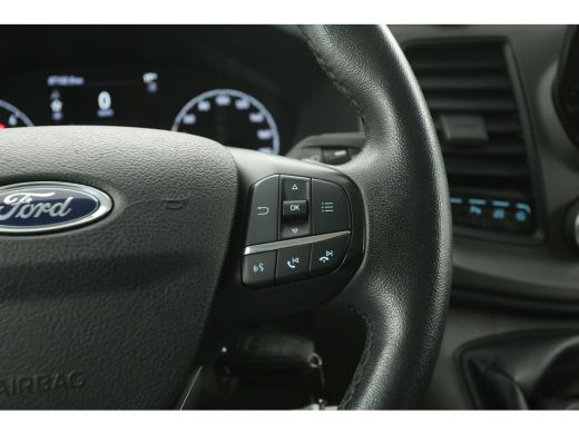 Ford Transit Custom 2.0 TDCI L1H1 | Airco | Camera | Cruise | Trekhaak | 3 Zits | Carplay | Stoelverw. ActivLease financial lease