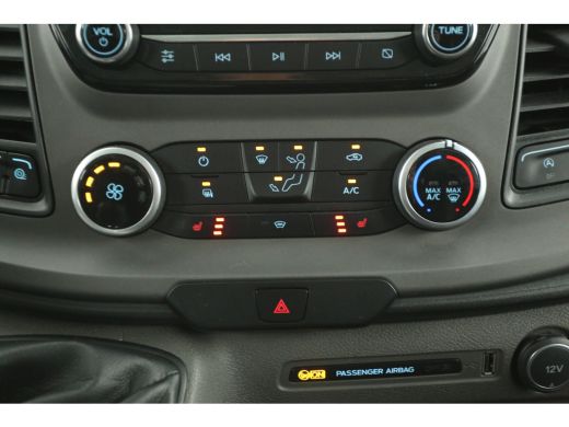 Ford Transit Custom 2.0 TDCI L1H1 | Airco | Camera | Cruise | Trekhaak | 3 Zits | Carplay | Stoelverw. ActivLease financial lease
