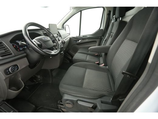 Ford Transit Custom 2.0 TDCI L1H1 | Airco | Camera | Cruise | Trekhaak | 3 Zits | Carplay | Stoelverw. ActivLease financial lease
