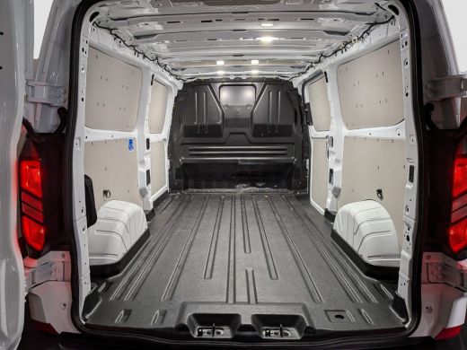 Ford Transit Custom 300 2.0 TDCI L2H1 | Cruise Control | Camera | Navi | Bluetooth | | Achteruitrij assistent | Achte... ActivLease financial lease