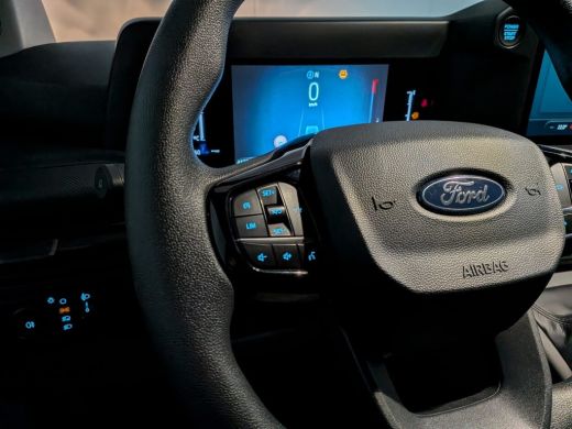 Ford Transit Custom 300 2.0 TDCI L2H1 | Cruise Control | Camera | Navi | Bluetooth | | Achteruitrij assistent | Achte... ActivLease financial lease