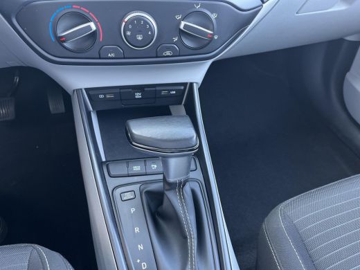 Hyundai i20 1.0 T-GDI Comfort Smart | 3 jaar garantie | Rijklaarprijs! GEEN afleverkosten | Automaat | Naviga... ActivLease financial lease