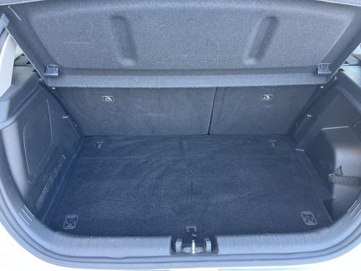 Hyundai i20 1.0 T-GDI Comfort Smart | 3 jaar garantie | Rijklaarprijs! GEEN afleverkosten | Automaat | Naviga... ActivLease financial lease