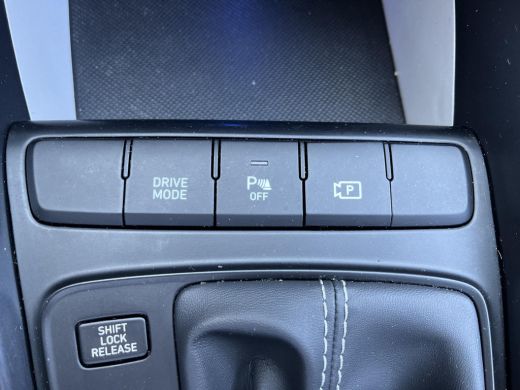 Hyundai i20 1.0 T-GDI Comfort Smart | 3 jaar garantie | Rijklaarprijs! GEEN afleverkosten | Automaat | Naviga... ActivLease financial lease