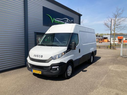 Iveco Daily 35-140 Automaat | 2017 | Euro 6 | Trekhaak | Airco ActivLease financial lease