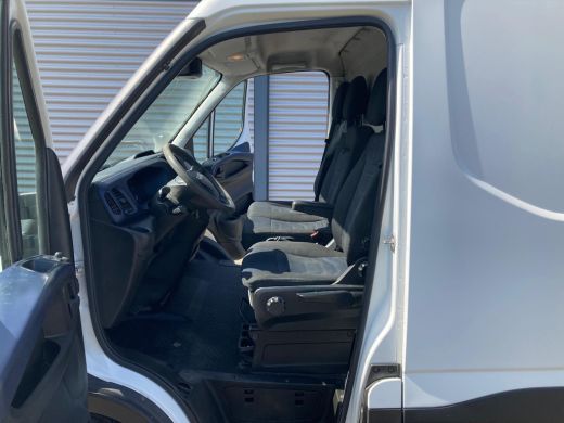 Iveco Daily 35-140 Automaat | 2017 | Euro 6 | Trekhaak | Airco ActivLease financial lease